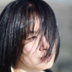 君のなびかせし…