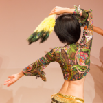 ベリーダンス 踊る姿のたおやかさ …